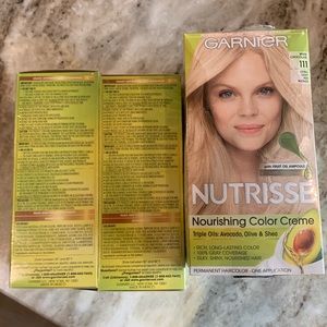 Nutrisse white chocolate 111 extra light ash blonde hair color